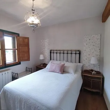 La Casa De Abuelos * كاسياس