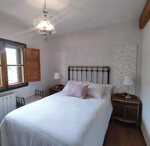 La Casa De Abuelos * Casillas